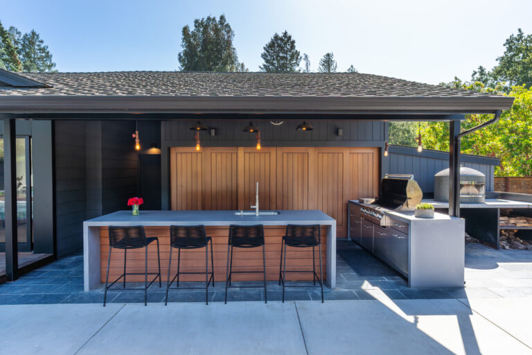 Modern Outdoor Kitchen Ideas: Designs, Features, and Real-World Inspirations